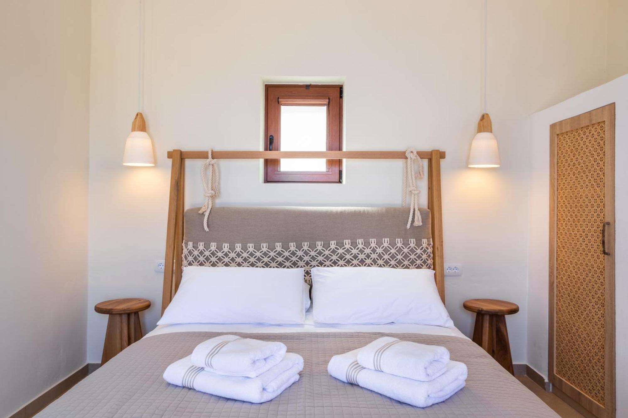 Mertelia Luxury Villas Kyra Panagia Екстериор снимка